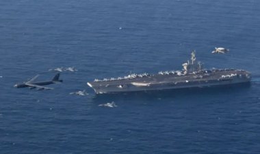 মার্কিন বিমানবাহী জাহাজে হামলার দাবি হুথির, পাল্টা হামলা যুক্তরাষ্ট্রের