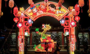 বর্ণাঢ্য আয়োজনে মালয়েশিয়ায় চীনা নববর্ষ উদযাপন