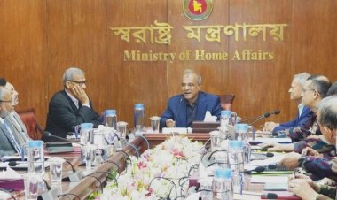 ভারতের সঙ্গে হওয়া অসম চুক্তি নিয়ে আলোচনা হবে: স্বরাষ্ট্র উপদেষ্টা