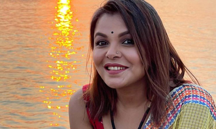 পুলিশ-আনসার-র্যাবের পোশাক নিয়ে শাওনের স্ট্যাটাস