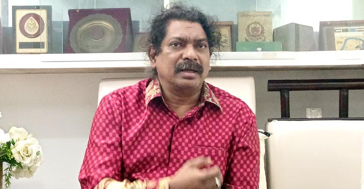 জজ মিয়া নাটক নয়, সে নিজে গ্রেনেড ছুড়েছিলেন: হাসিনুর