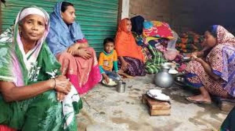 ‘এই জমি না দিলে বিষ দেন, খেয়ে মরি’