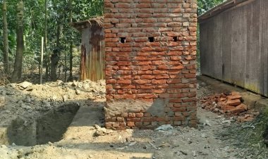 রামগতিতে টয়লেট নির্মাণেও দুর্নীতি