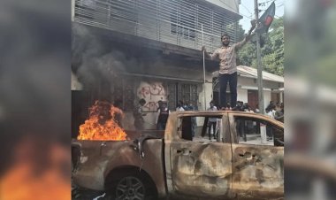 ওবায়দুল কাদেরের বাড়িতে হামলা-ভাঙচুর