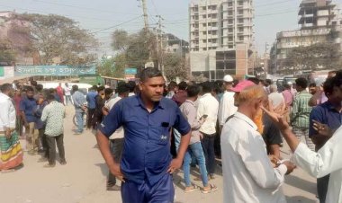  সিএনজিচালকদের অবরোধে নগরীতে তীব্র যানজট, ভোগান্তি চরমে