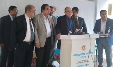 ৩০ টাকা কেজি দরে চাল পাবে ৫০ লাখ পরিবার: খাদ্য উপদেষ্টা