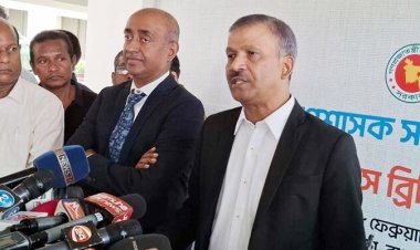 আইন অনুযায়ী চলেন, বিবেক মতো চলেন