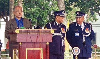 কোনো দল বা গোষ্ঠীর নয়, পুলিশ সব নাগরিকের: স্বরাষ্ট্র উপদেষ্টা