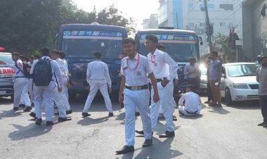 আসাদগেট অবরোধ শিক্ষার্থীদের, যান চলাচল বন্ধ