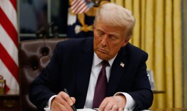 ট্রাম্পের অনুরোধে ফেডারেল বিচারকের আদেশ স্থগিত করলো মার্কিন সুপ্রিম কোর্ট