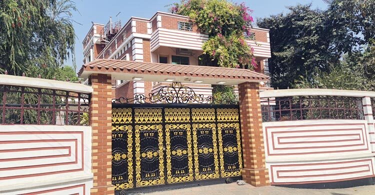গাজীপুরে গ্রেফতার আতঙ্কে পুরুষশূন্য ধীরাশ্রম এলাকা