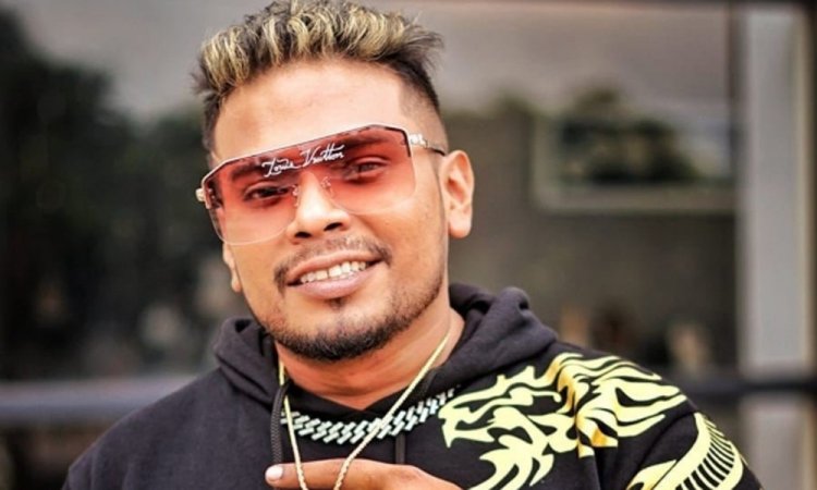 আত্মহত্যা করেছেন জনপ্রিয় ব়্যাপার অভিনব