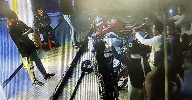 টাঙ্গাইলে ইভটিজিংয়ের শিকার নারী সমন্বয়ক