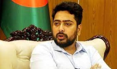 অস্থির পরিস্থিতিতে এ বছর নির্বাচন কঠিন হবে- রয়টার্সকে নাহিদ ইসলাম