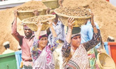 আন্তর্জাতিক নারী দিবস আজ ,বাড়ছে নারীর নিরাপত্তাহীনতা