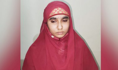 শেষ মুহূর্তে ধরা খেয়ে গেলেন শারিদা