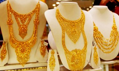 ভরিতে ১০৩৮ টাকা কমল সোনার দাম