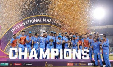 লারার ওয়েস্ট ইন্ডিজকে হারিয়ে চ্যাম্পিয়ন টেন্ডুলকারের ভারত