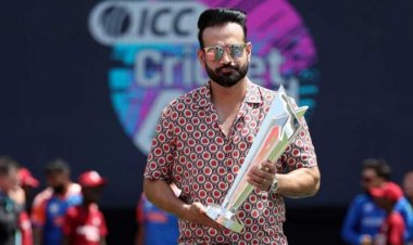 ক্রিকেটারদের অভিযোগে চাকরি হারালেন ইরফান পাঠান