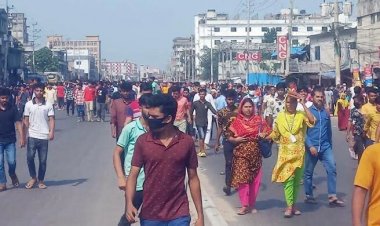 বেতন-বোনাস পাননি গাজীপুরের ৫ কারখানার শ্রমিকরা