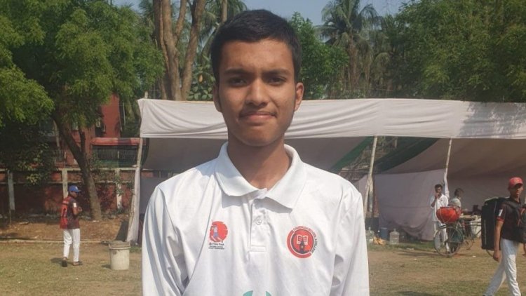 ৫০ চার আর ২২ ছক্কায় মুস্তাকিমের ৪০৪!