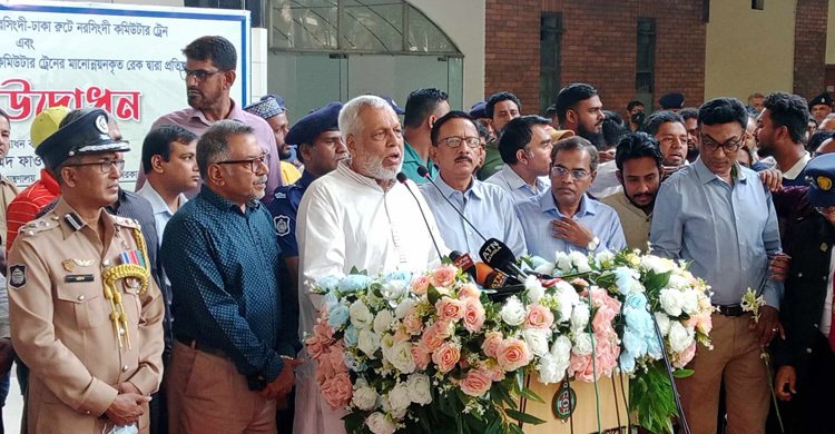 রেলে এক টাকা আয় করতে আড়াই টাকা খরচ হয়: উপদেষ্টা