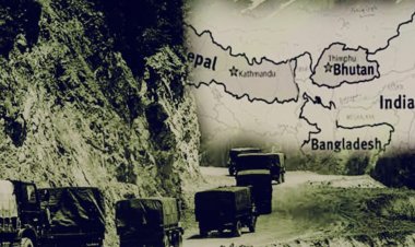 ড. ইউনূসের মন্তব্য: ‘চিকেনস নেকে’ ভারী যুদ্ধাস্ত্র মোতায়েন ভারতের