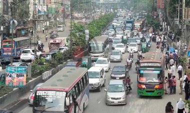  ছুটি শেষে চেনা রূপে ফিরেছে রাজধানী, সড়কে যানজট