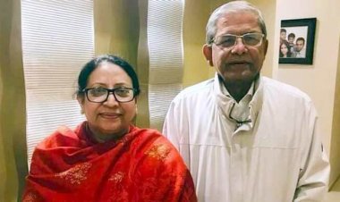 চিকিৎসার জন্য সস্ত্রীক সিঙ্গাপুর গেলেন মির্জা ফখরুল