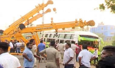 ভারতে ৭০ বাংলাদেশি নিয়ে দুর্ঘটনার কবলে বাস