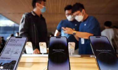  বাড়তে পারে আইফোনের দাম