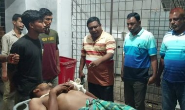 লক্ষ্মীপুরে বাড়ি ফেরার পথে যুবলীগ কর্মীকে গুলি, আটক ২