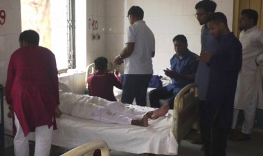 ‘তোরা বাইরে কেন’—বলে দুই সমন্বয়ককে মারধর