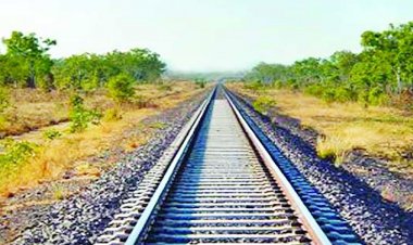 চাপা উত্তেজনার মধ্যে বাংলাদেশের সঙ্গে রেলওয়ে সংযোগ প্রকল্পের তহবিল স্থগিত করলো ভারত