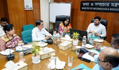 গুজব মোকাবিলায় জেলা তথ্য অফিসকে কাজ করতে হবে- তথ্য উপদেষ্টা