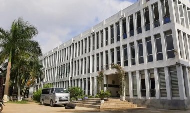 ডিআইইউ’র পুরাতন ক্যাম্পাসে ৩৫ ঘণ্টার বিদ্যুৎ বিরতি