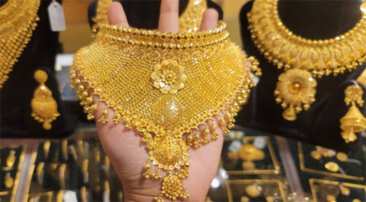 সোনার ভরি বেড়ে ১ লাখ ৬৭ হাজার ৮৩৩ টাকা