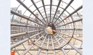 মহান মে দিবস আজ শ্রম আইনের সুরক্ষা পাচ্ছেন না শ্রমিক