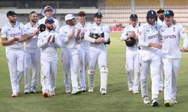 অভিষেকের অপেক্ষায় দুজন, শক্তিশালী দল নিয়ে জিম্বাবুয়ের মোকাবেলা করবে ইংল্যান্ড