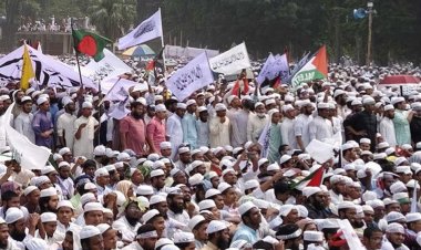 আ. লীগ নিষিদ্ধসহ ১২ দফা দাবি হেফাজতের