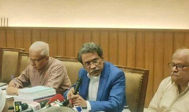 রাষ্ট্রের স্বার্থে রাজনৈতিক দলগুলোকে মতৈক্যে পৌঁছানোর আহ্বান আলী রীয়াজের