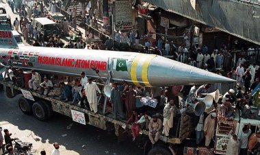 ডনের সম্পাদকীয়- পারমাণবিক যুদ্ধ হলে ক্ষতি কল্পনাতীত, সংযত হওয়ার এখনই সময়