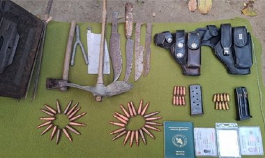 গজারিয়ায় যৌথ বাহিনীর অভিযানে অস্ত্র-গুলি উদ্ধার, আটক ৩