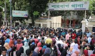 সাম্য হত্যায় আসামিদের গ্রেপ্তারে আলটিমেটাম শিক্ষার্থীদের, শাহবাগ থানা ঘেরাও