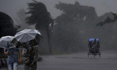 ১৫ অঞ্চলের নদীবন্দরে সতর্ক সংকেত