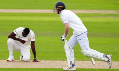 জিম্বাবুয়ের বিপক্ষে কীভাবে খেলতে হয়, বাংলাদেশকে দেখাচ্ছে ইংল্যান্ড