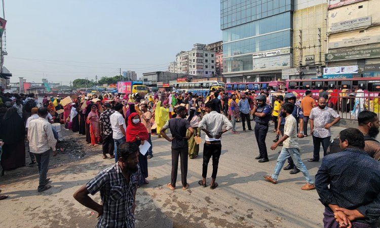 শ্রমিকদের অবরোধ দেড় ঘণ্টা পর ঢাকা-ময়মনসিংহ মহাসড়কে যান চলাচল স্বাভাবিক